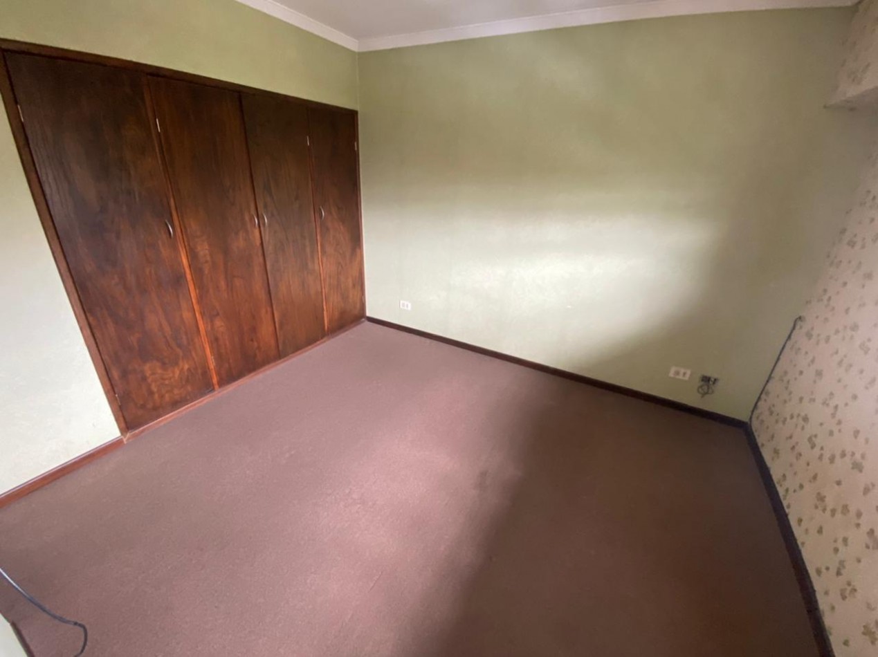 Venta- Duplex tres ambientes con jardin.