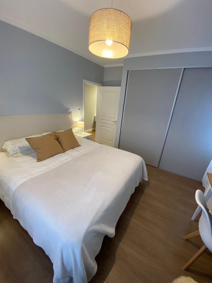 Venta- Casa cuatro ambientes, con pileta climatizada en Rumenco Joven. 