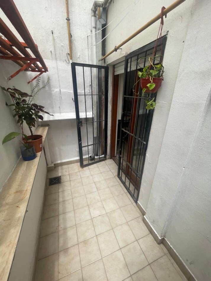 Venta- Ph dos ambientes con patio.