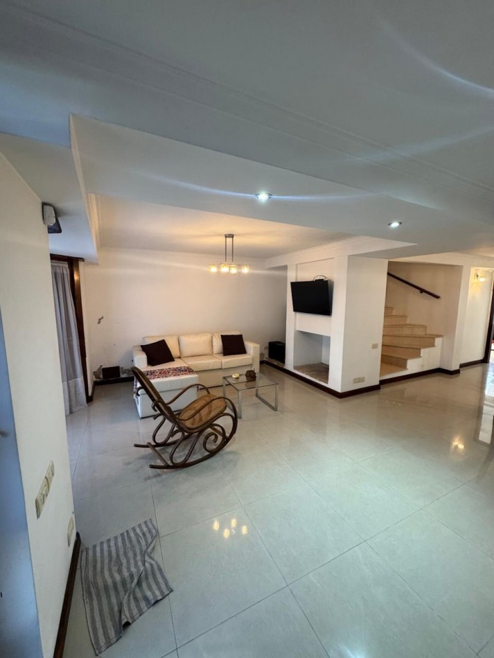 ALQUILER 24 MESES- CASA 7 AMBIENTES AMOBLADA.