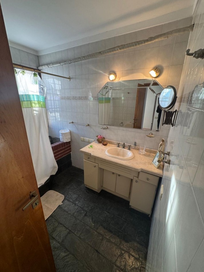ALQUILER 24 MESES- CASA 7 AMBIENTES AMOBLADA.
