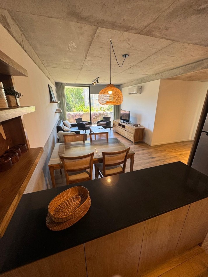 ALQUILER 12 MESES - Depto. 3 ambientes en Zona Guemes con cochera