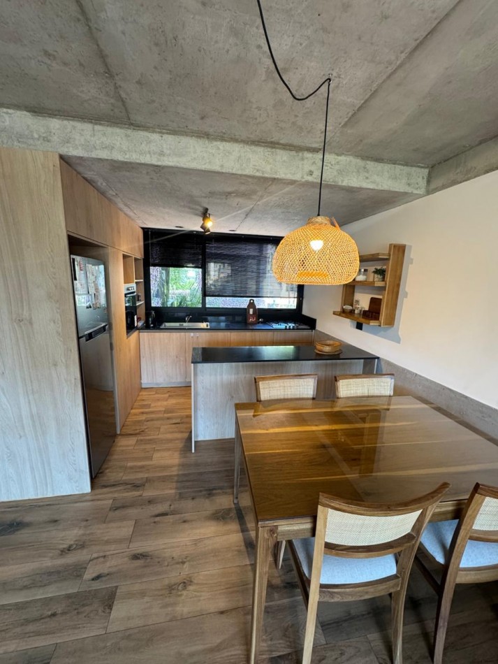 ALQUILER 12 MESES - Depto. 3 ambientes en Zona Guemes con cochera