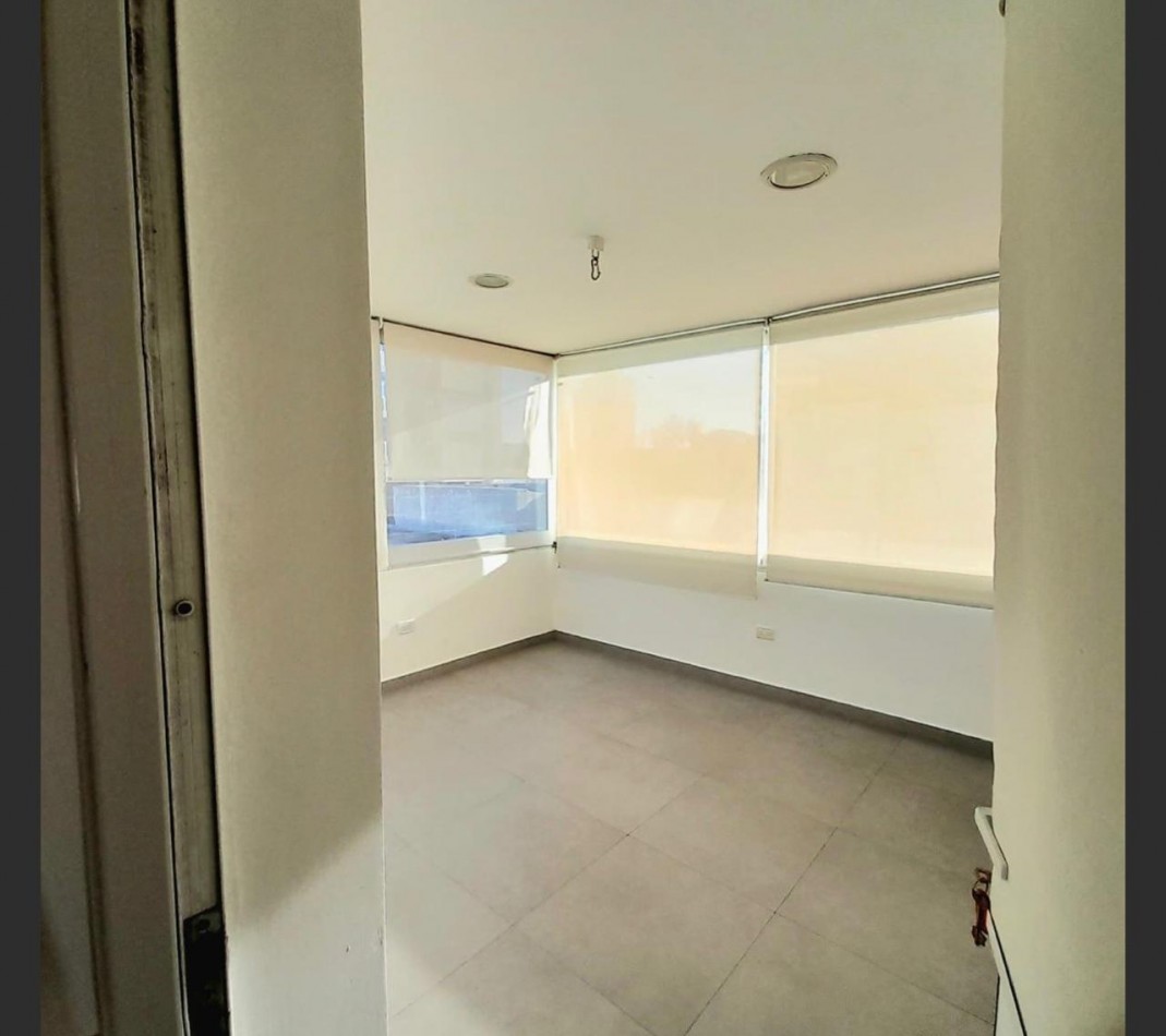 VENTA - Casa de 5 ambientes en Zona Chauvin