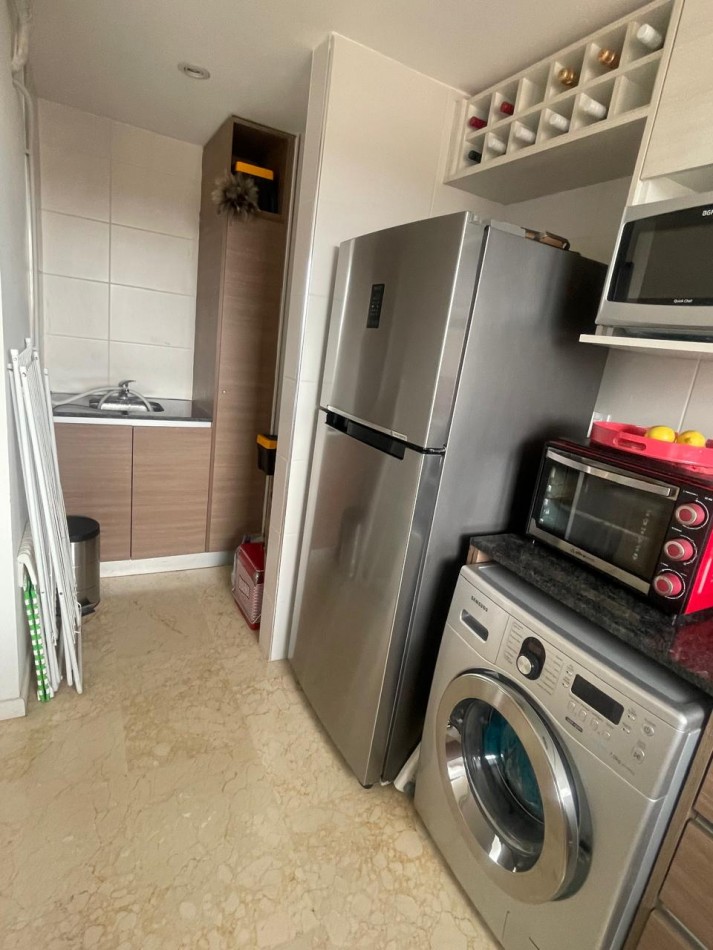 VENTA - Departamento de 3 ambientes con cochera en zona Guemes