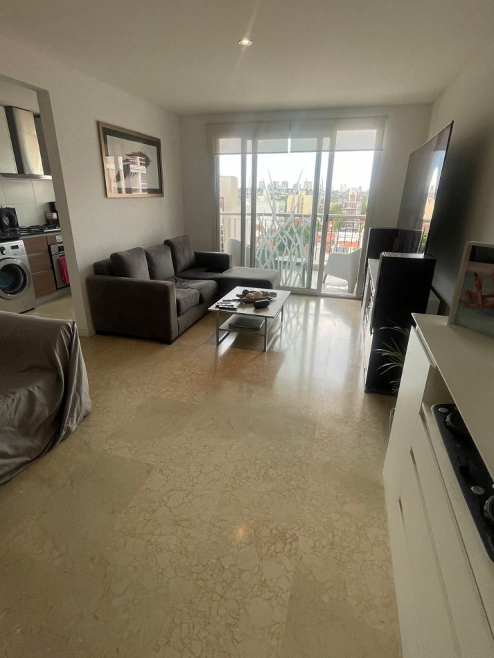 VENTA - Departamento de 3 ambientes con cochera en zona Guemes