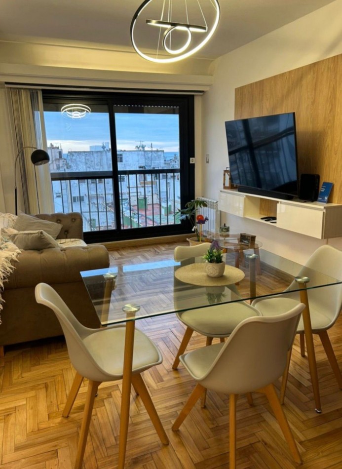 Venta - Depto. 2 ambientes con cochera en zona Centro