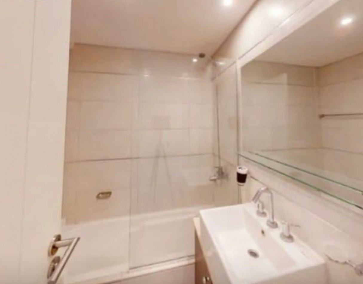 Alquiler 12 meses - Depto. 2 ambientes con cochera en el Centro