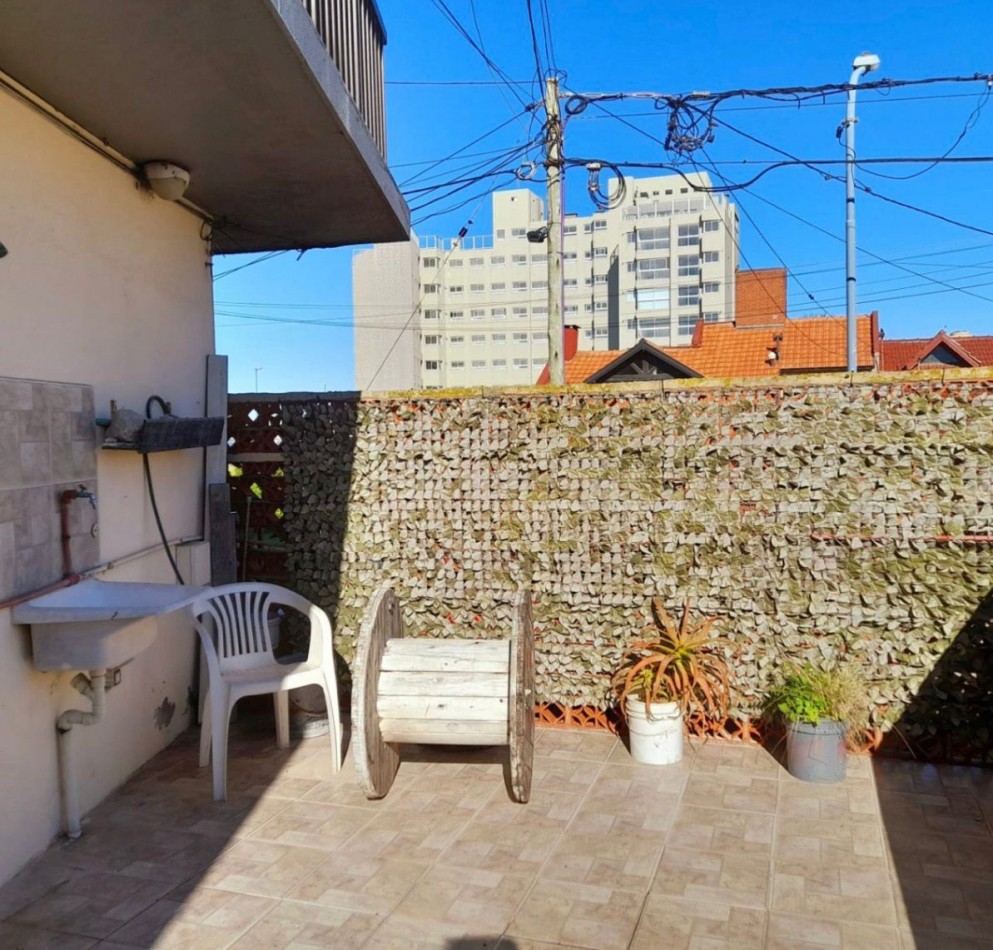 VENTA - Departamento 3 ambientes en Parque Camet a metros del mar.