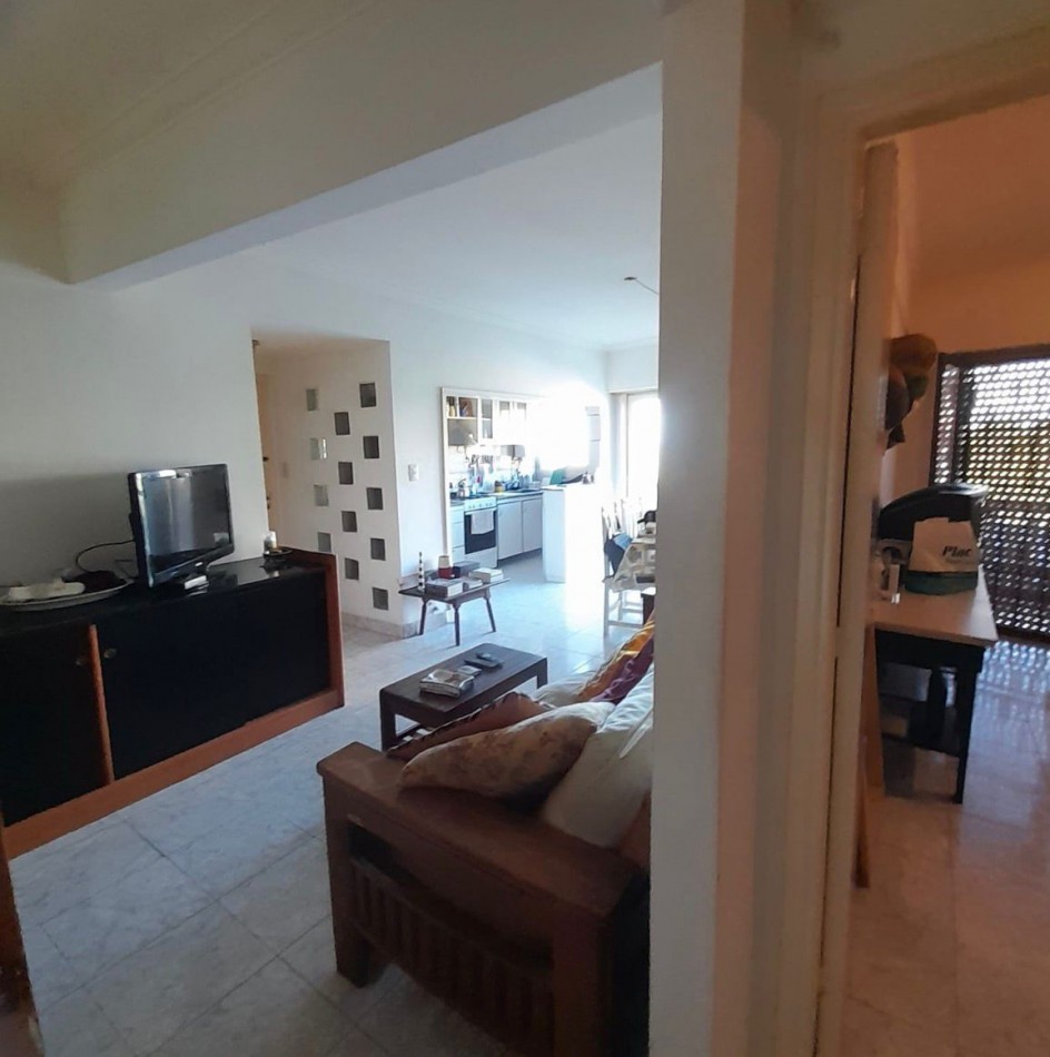 VENTA - Departamento 3 ambientes en Parque Camet a metros del mar.