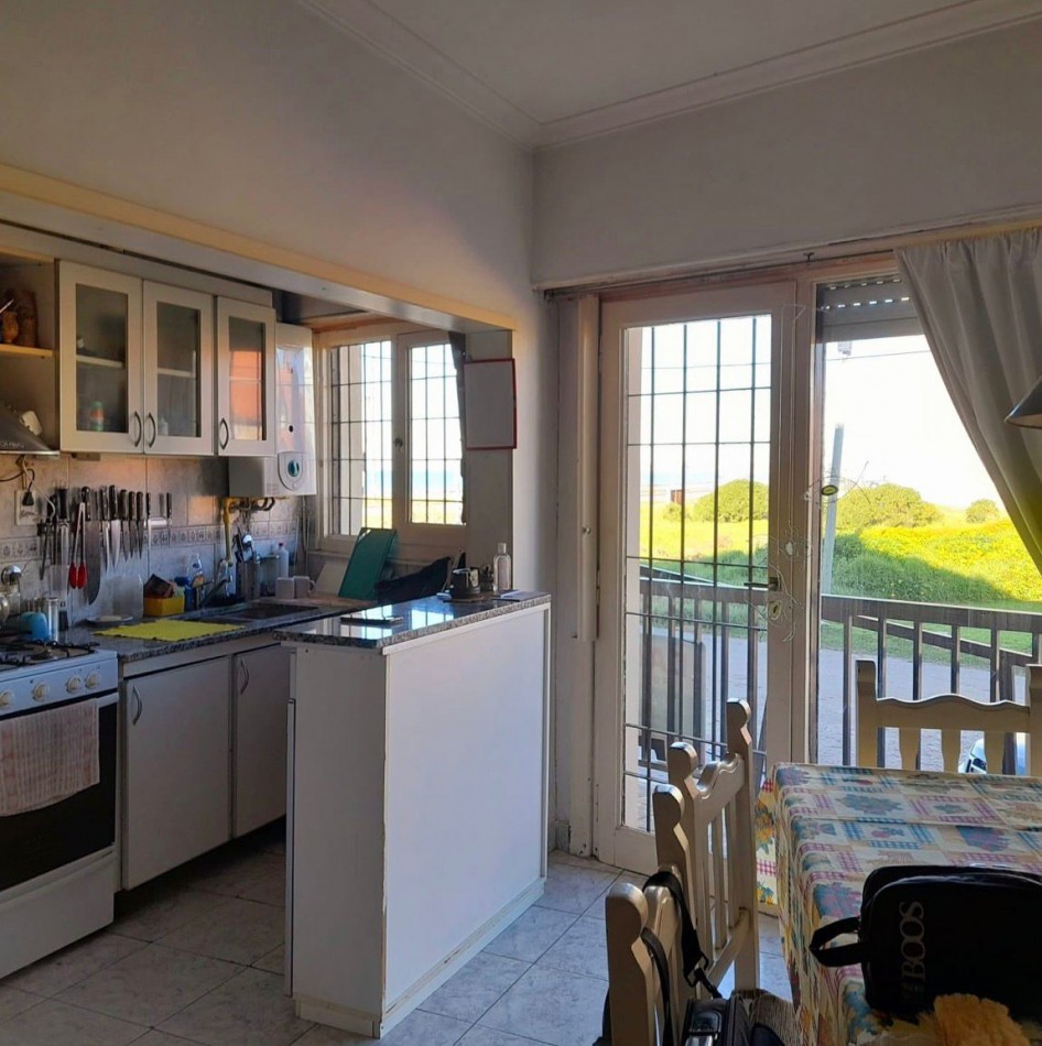 VENTA - Departamento 3 ambientes en Parque Camet a metros del mar.