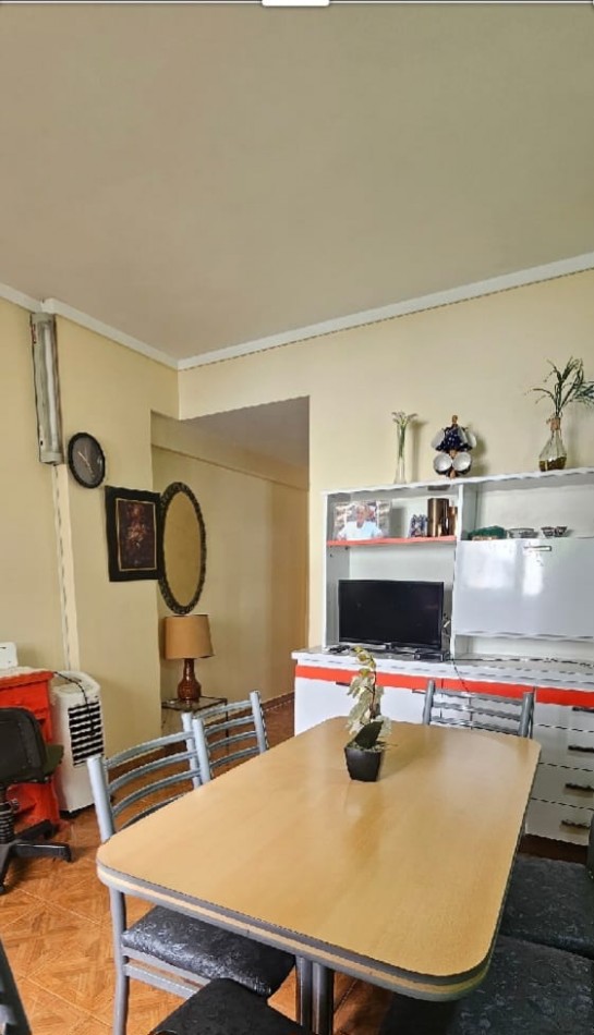 Venta- Departamento 2 ambientes con cochera