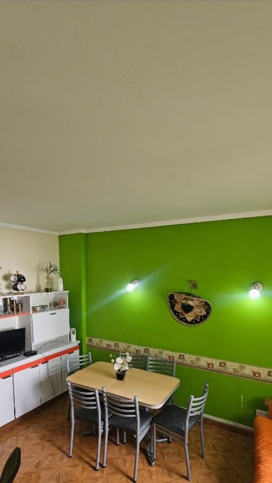 Venta- Departamento 2 ambientes con cochera