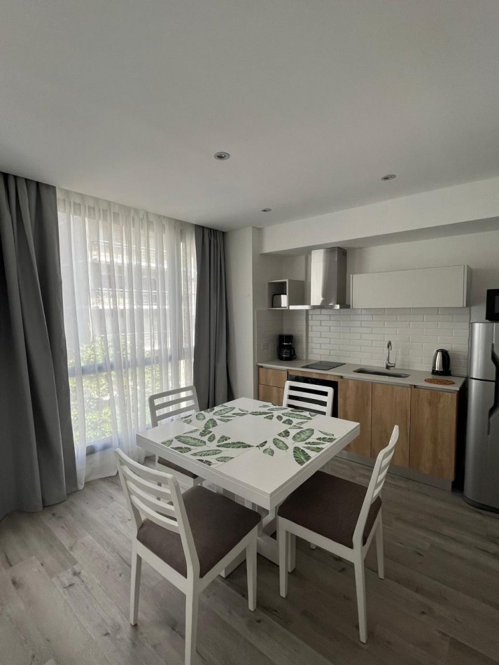 En alquiler temporal - Depto de un ambiente en zona Aldrey