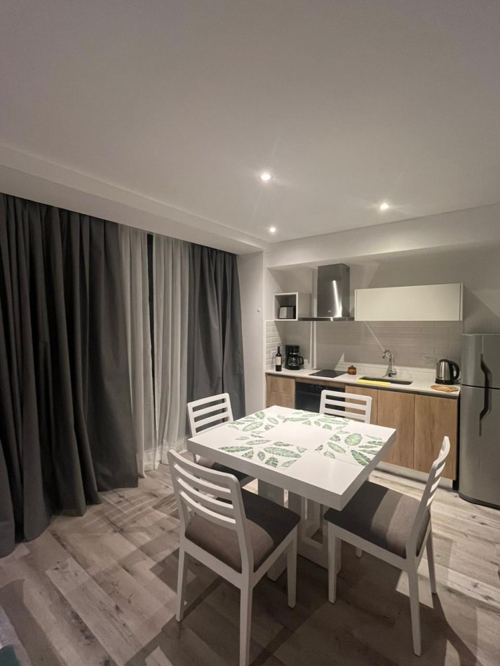 En alquiler temporal - Depto de un ambiente en zona Aldrey