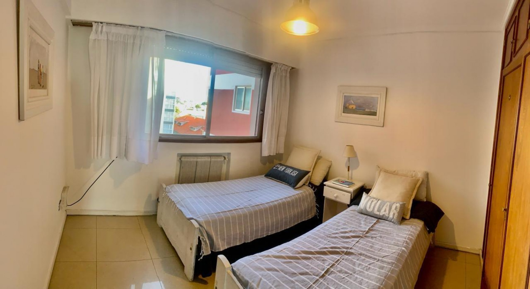 Alquiler 12 meses - Depto. 3 amb. con dependencia, cochera y vista al mar