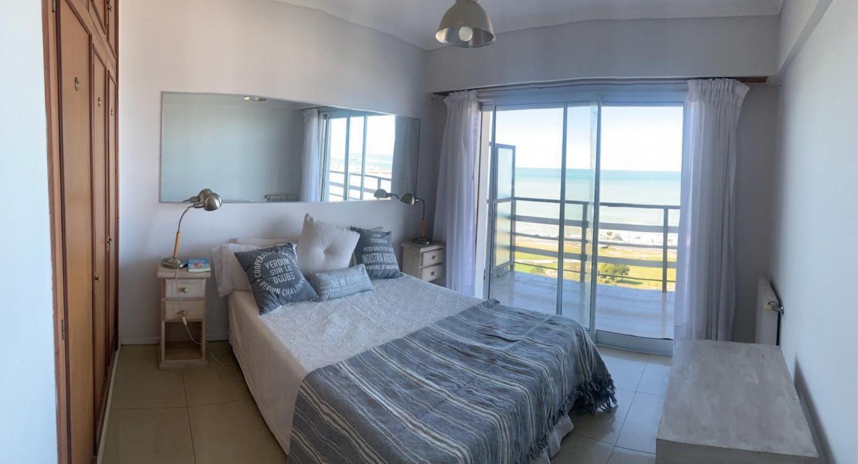 Alquiler 12 meses - Depto. 3 amb. con dependencia, cochera y vista al mar