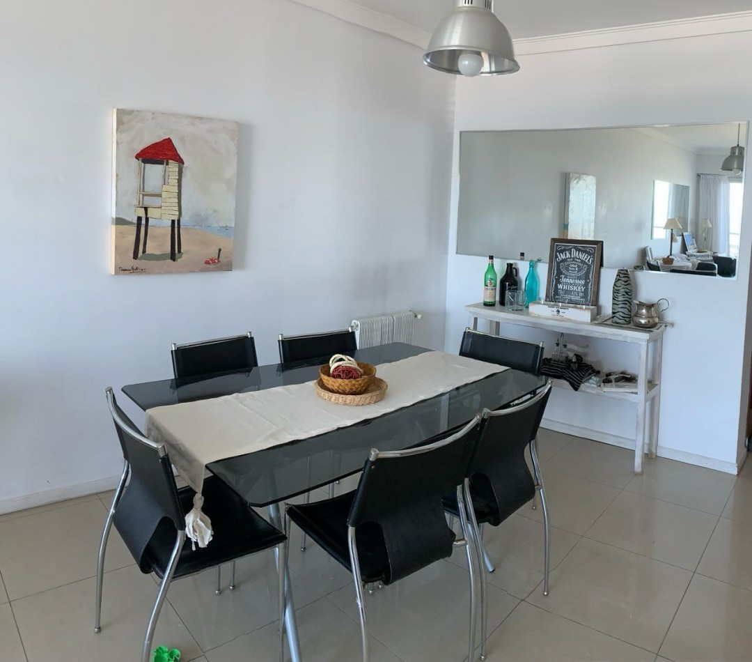 Alquiler 12 meses - Depto. 3 amb. con dependencia, cochera y vista al mar