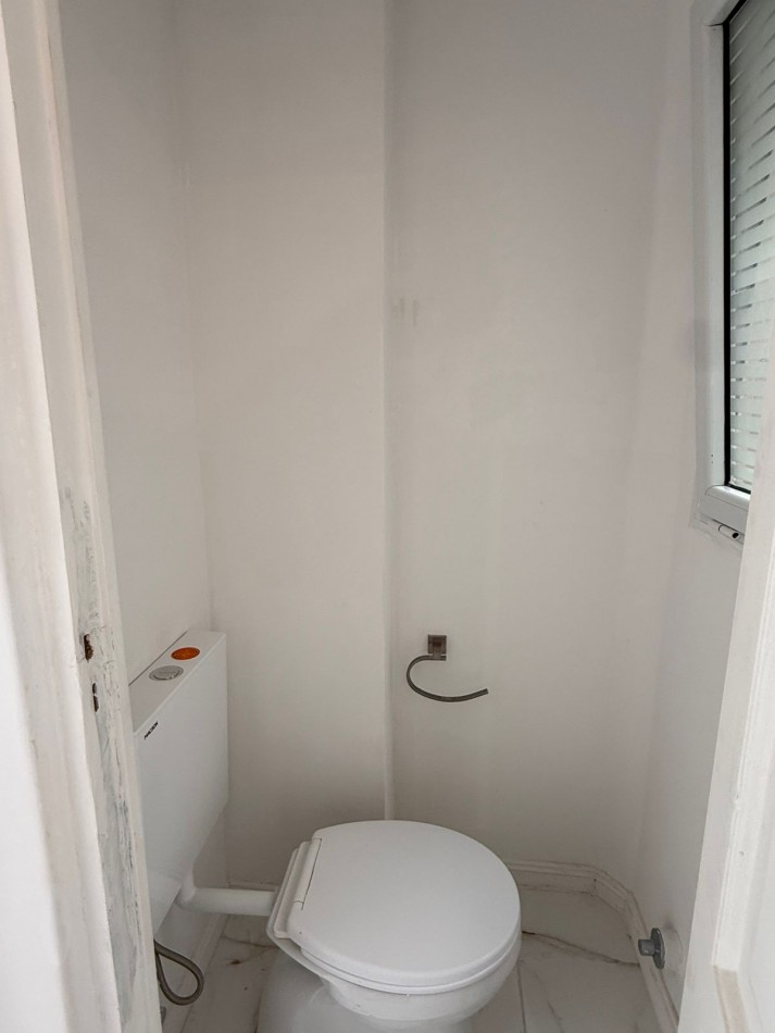 Venta - Departamento amoblado de tres ambientes con escritorio.