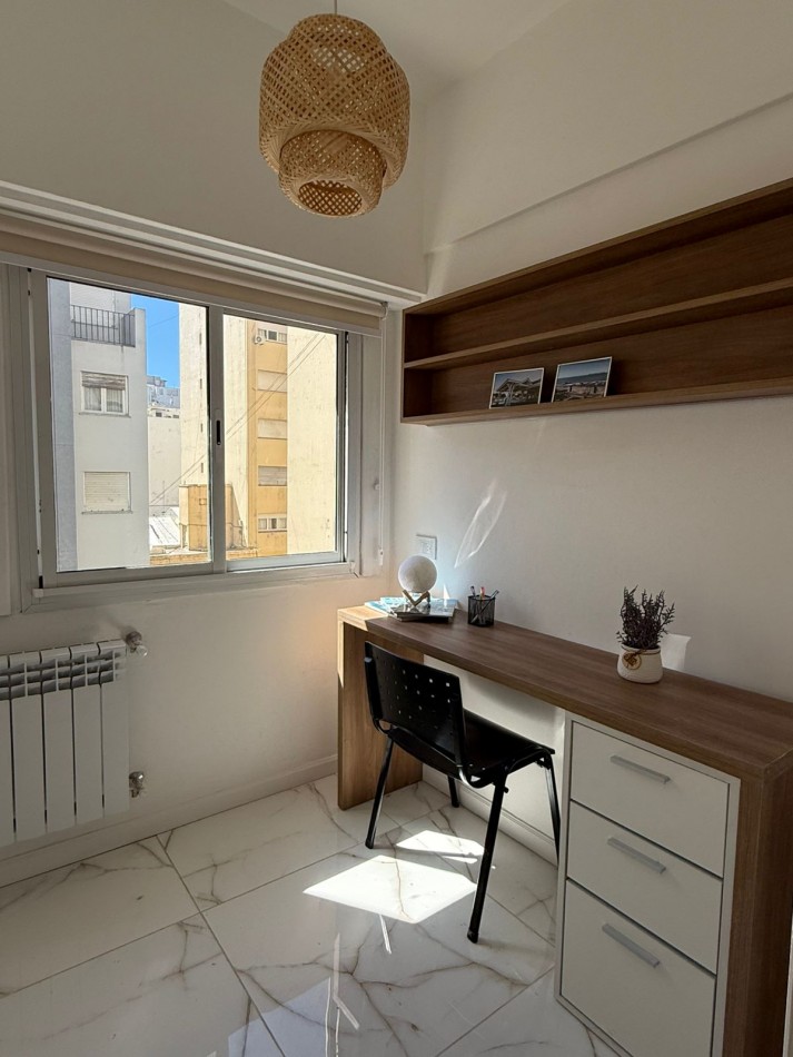 Venta - Departamento amoblado de tres ambientes con escritorio.