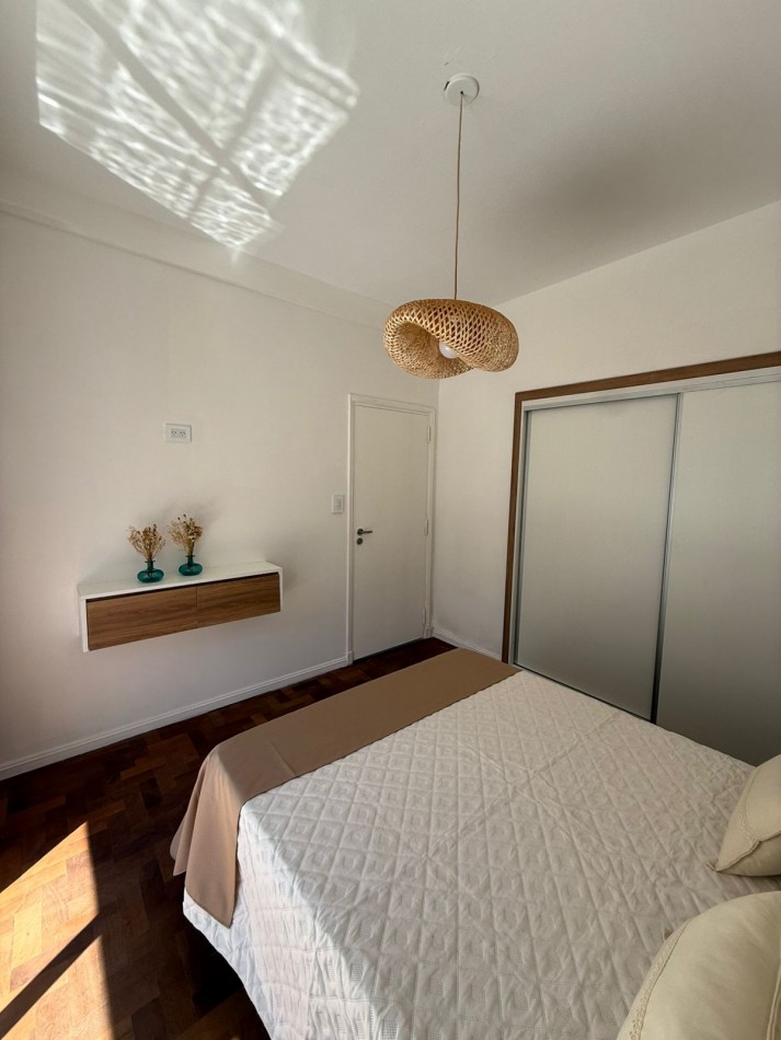 Venta - Departamento amoblado de tres ambientes con escritorio.