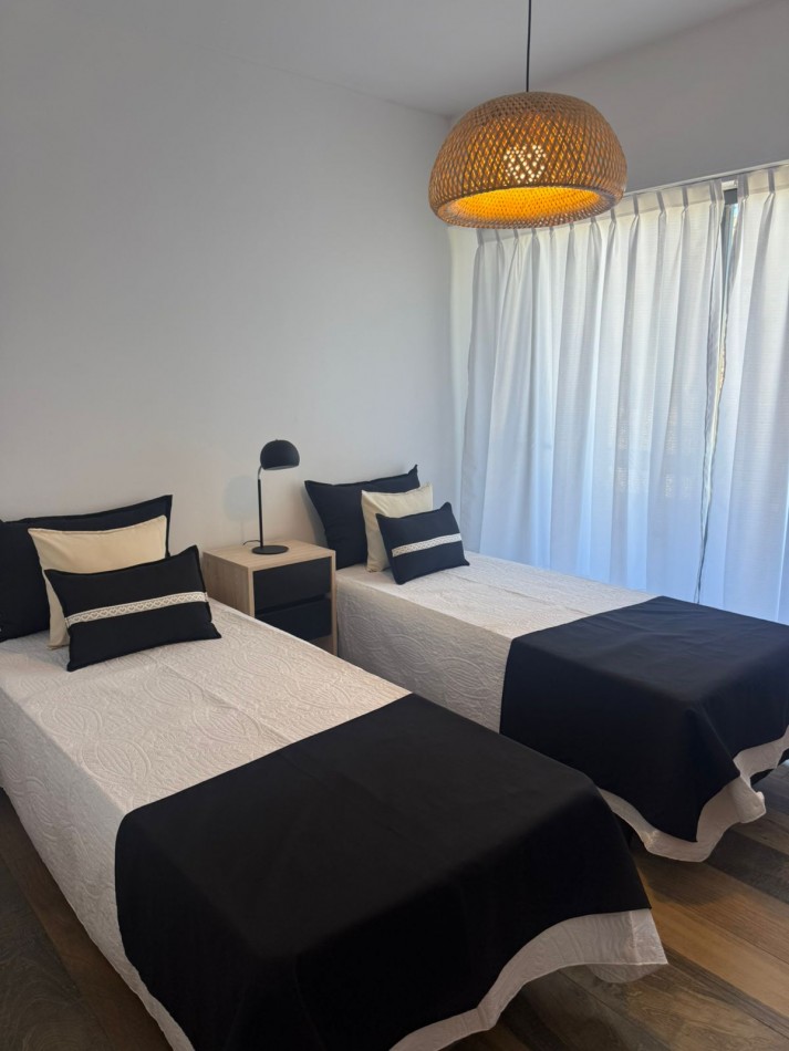 Venta - Departamento amoblado cerca de la playa.