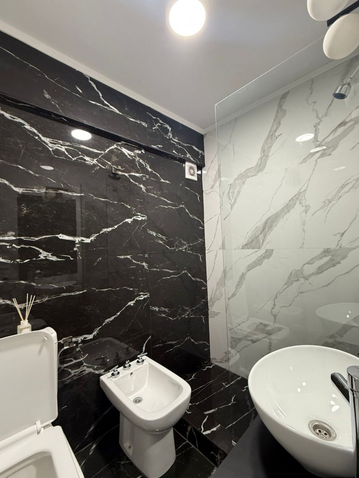 Venta - Departamento amoblado cerca de la playa.