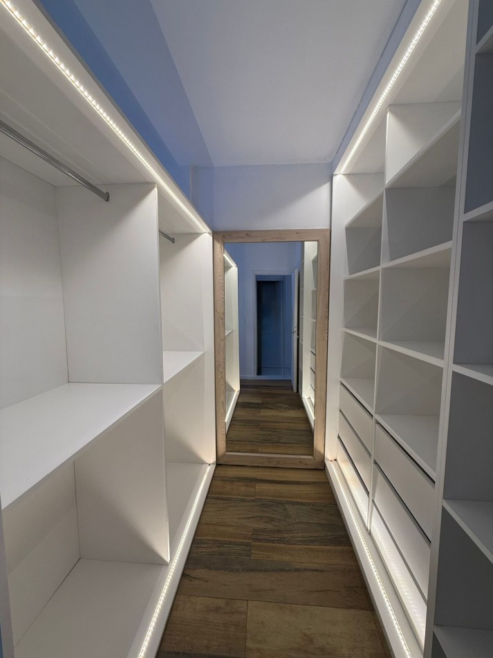 Venta - Departamento amoblado cerca de la playa.