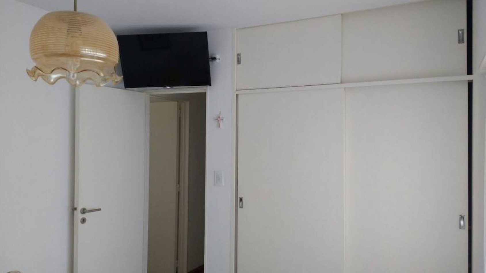 Venta - Penthouse de 4 ambientes con terraza y parrilla.