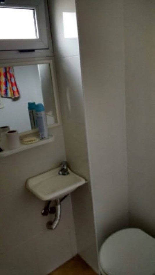 Venta - Penthouse de 4 ambientes con terraza y parrilla.