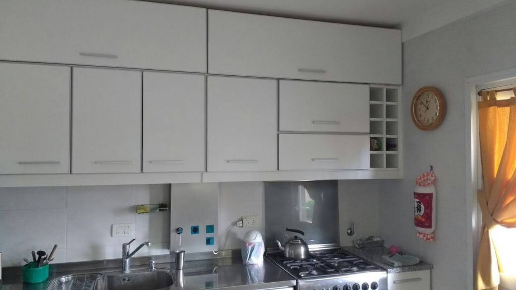 Venta - Penthouse de 4 ambientes con terraza y parrilla.