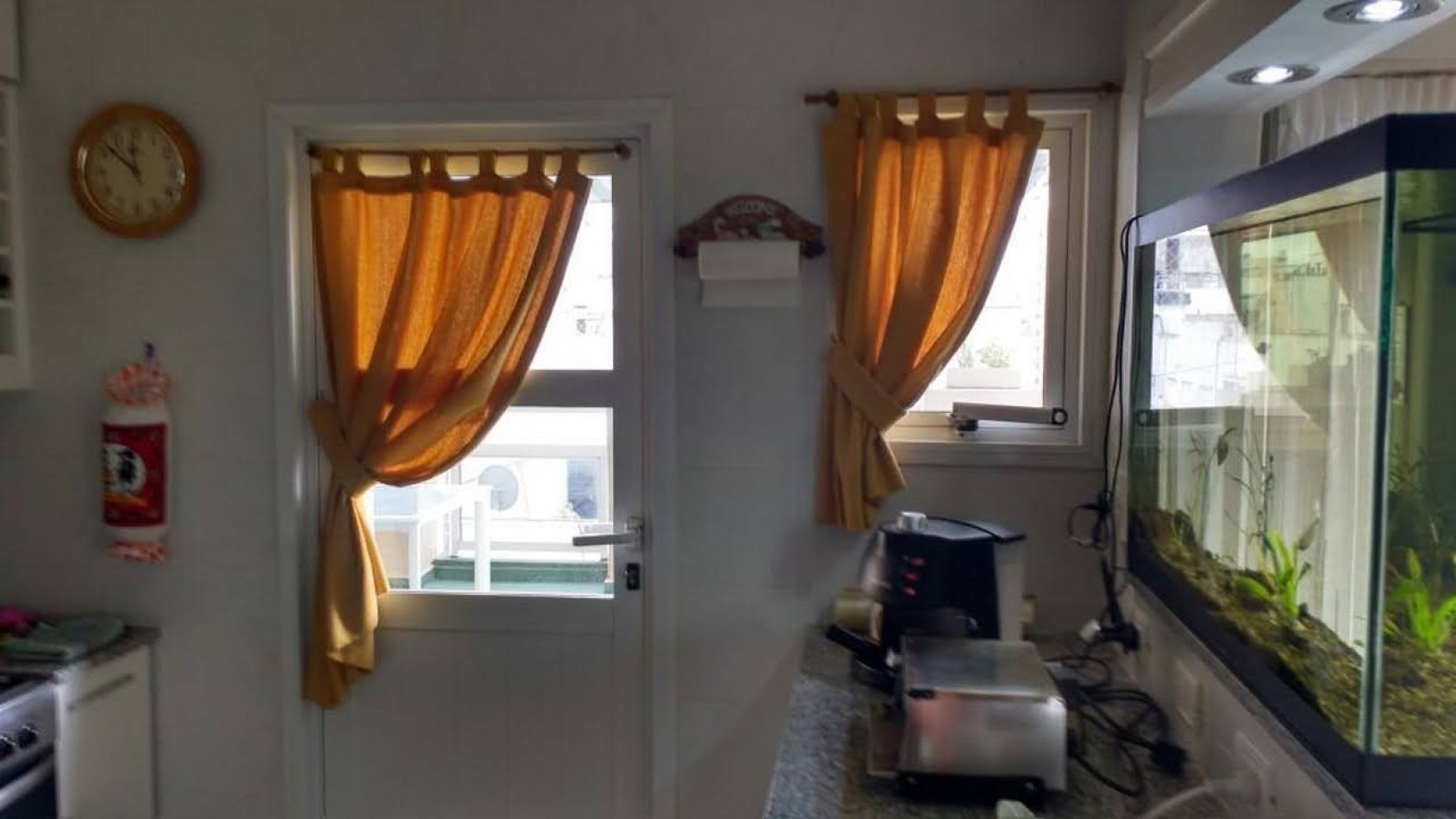 Venta - Penthouse de 4 ambientes con terraza y parrilla.