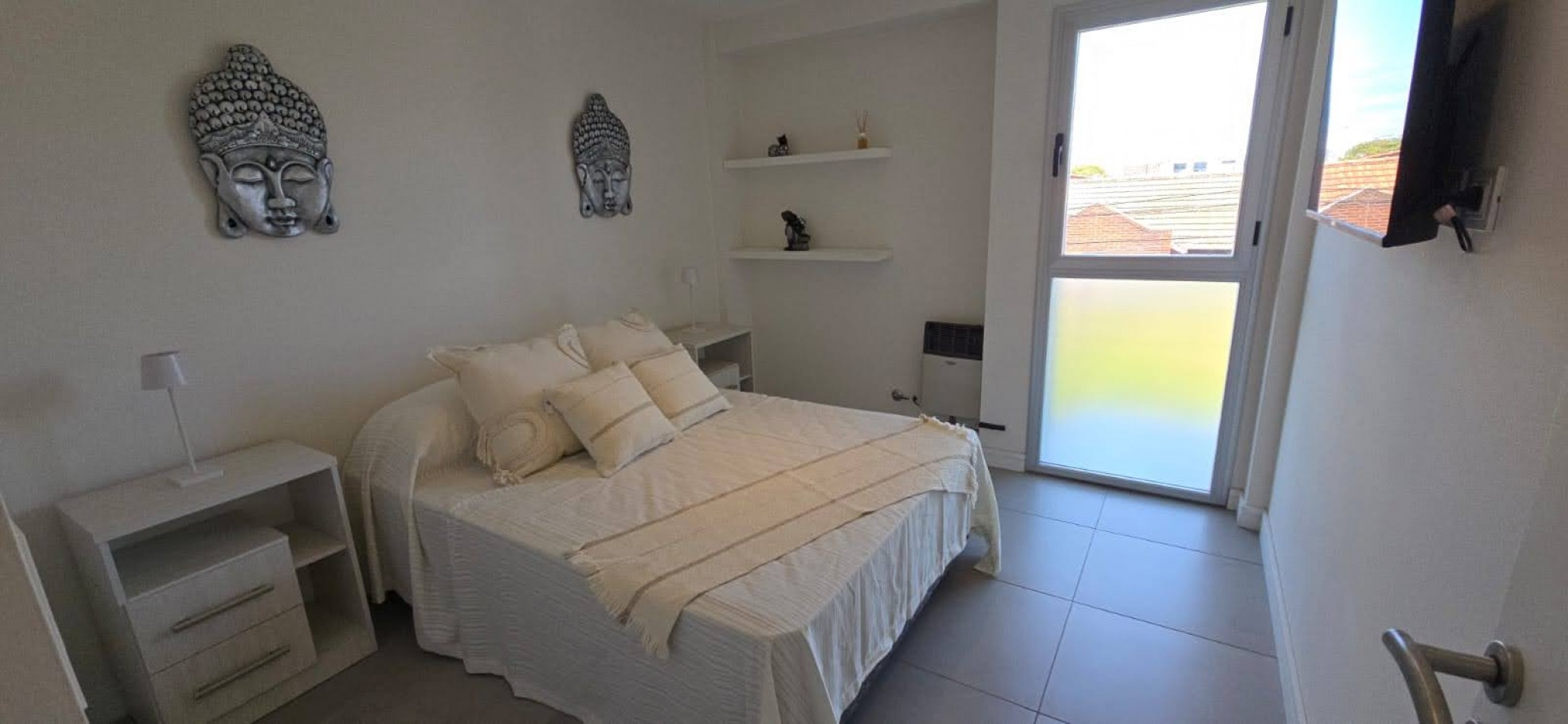 Venta - Departamento amoblado de 2 Ambientes con Cochera - Zona Mundialista