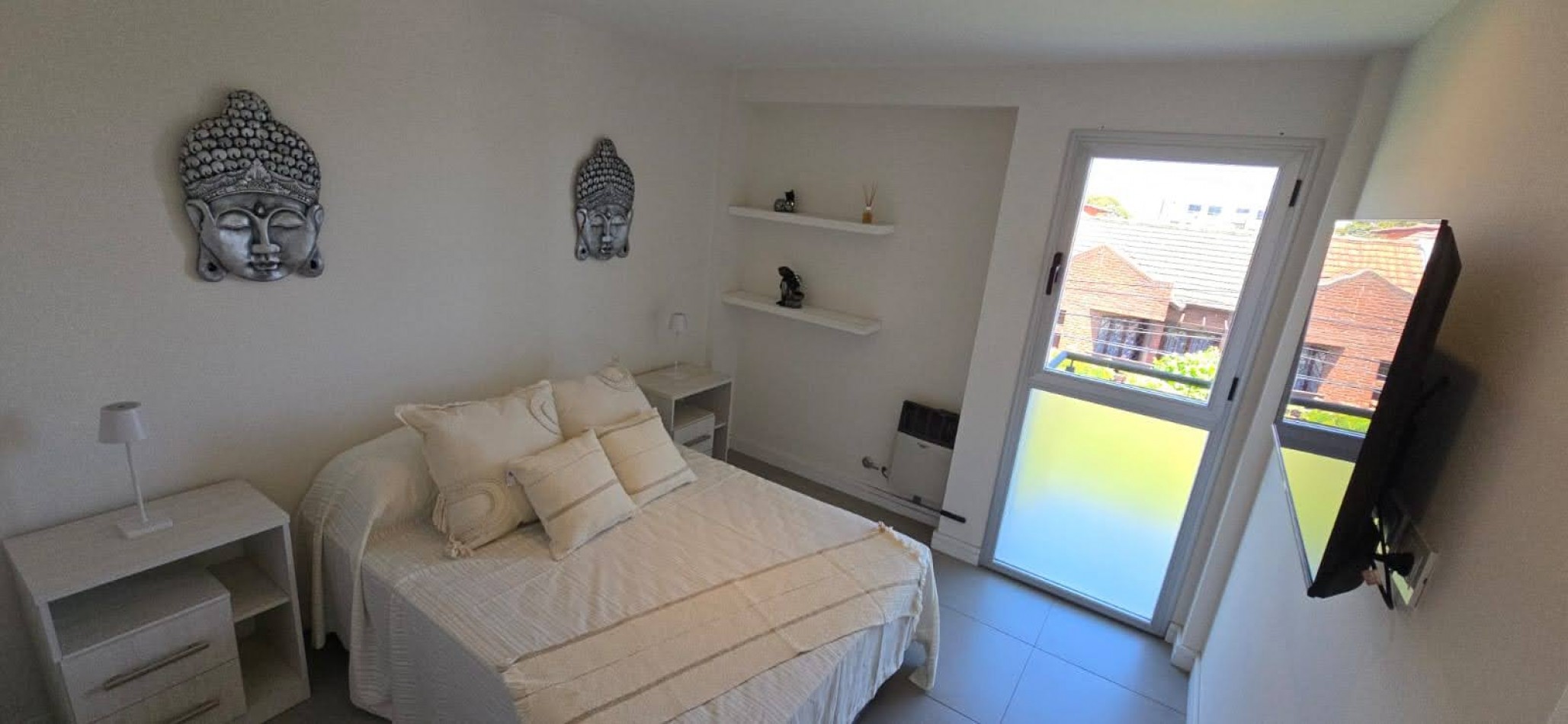 Venta - Departamento amoblado de 2 Ambientes con Cochera - Zona Mundialista