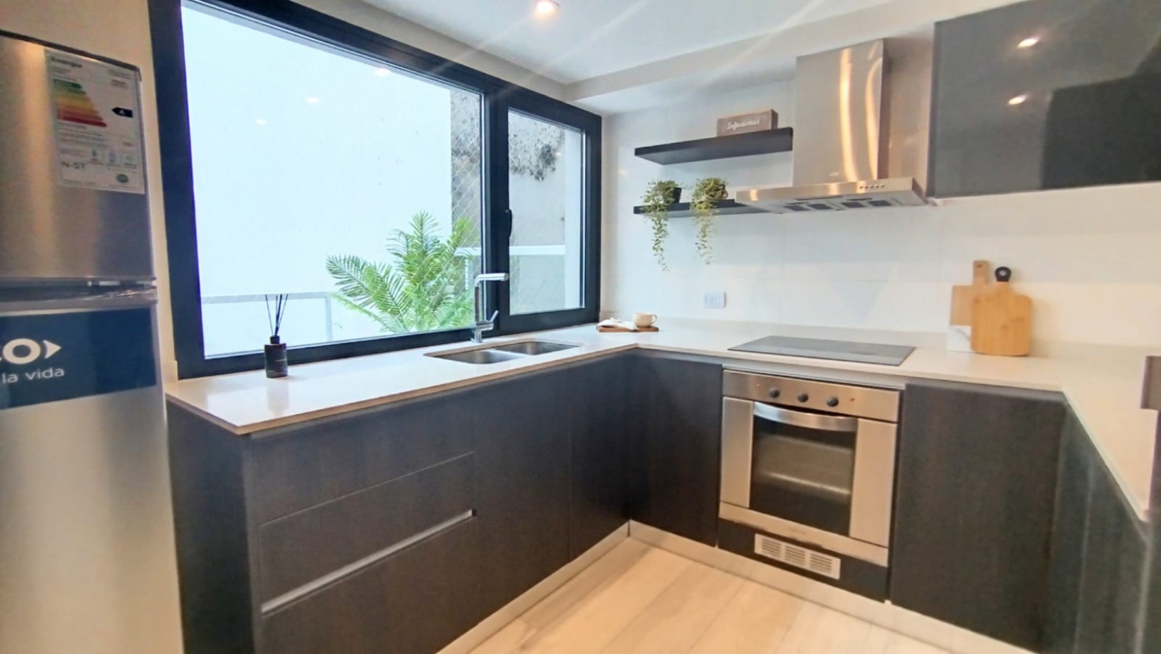 Venta - Departamento de 2 ambientes con patio y balcon a estrenar.