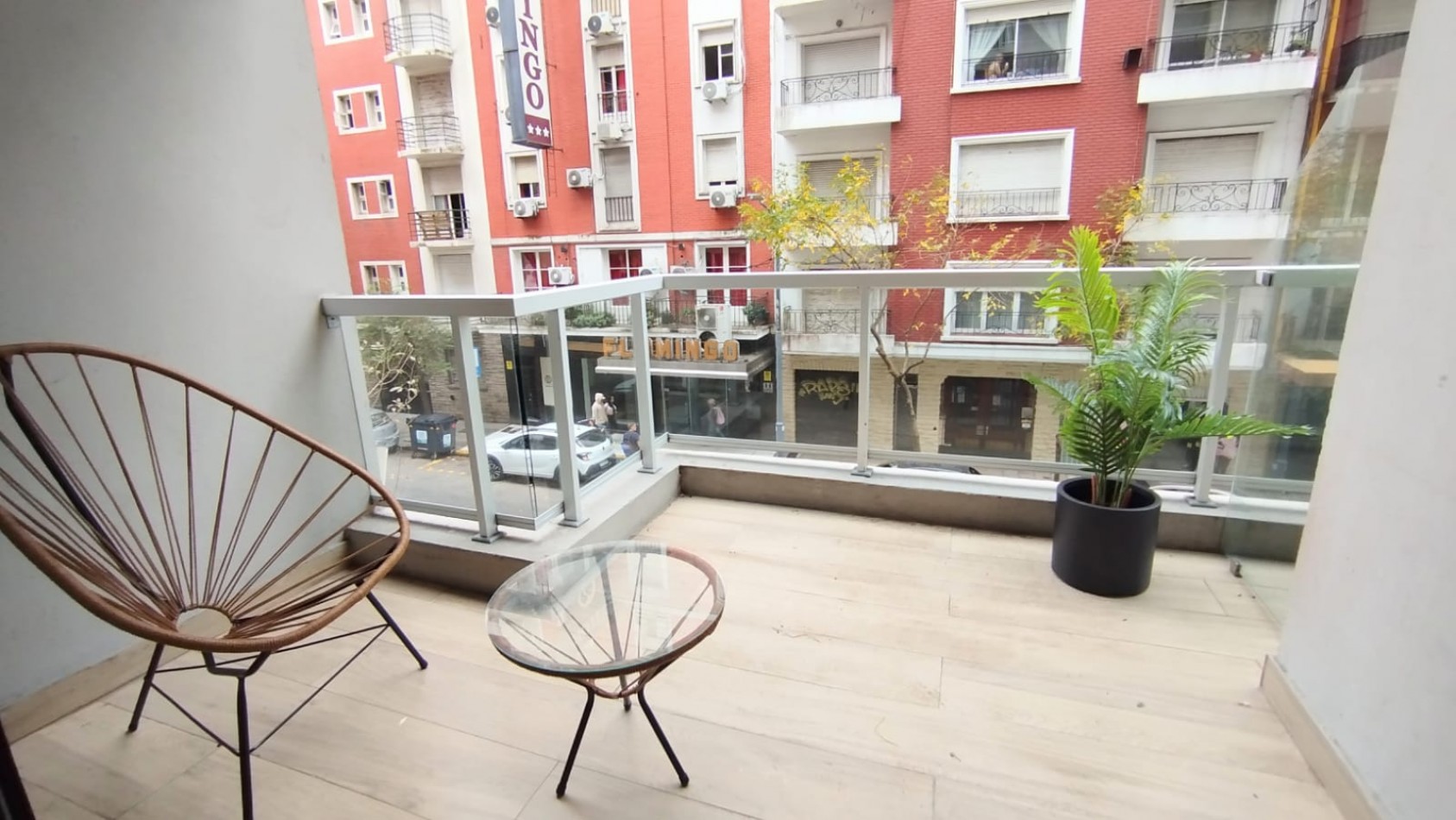Venta - Departamento de 2 ambientes con patio y balcon a estrenar.