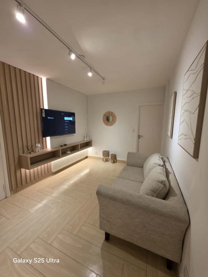 Venta - Departamento 2 ambientes amoblado con dependencia y vista al mar.