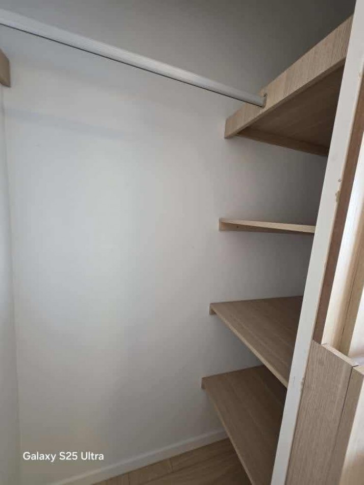 Venta - Departamento 2 ambientes con dependencia.
