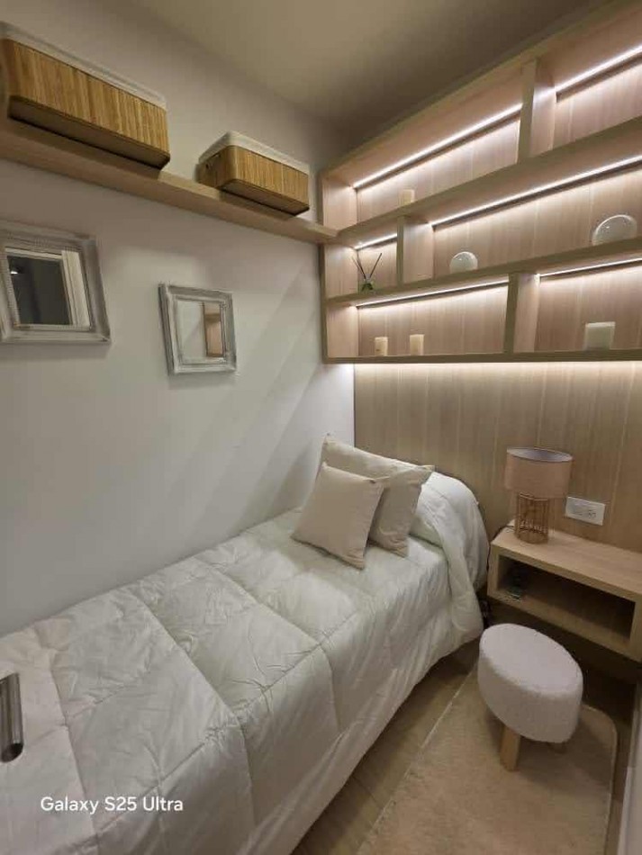 Venta - Departamento 2 ambientes con dependencia.