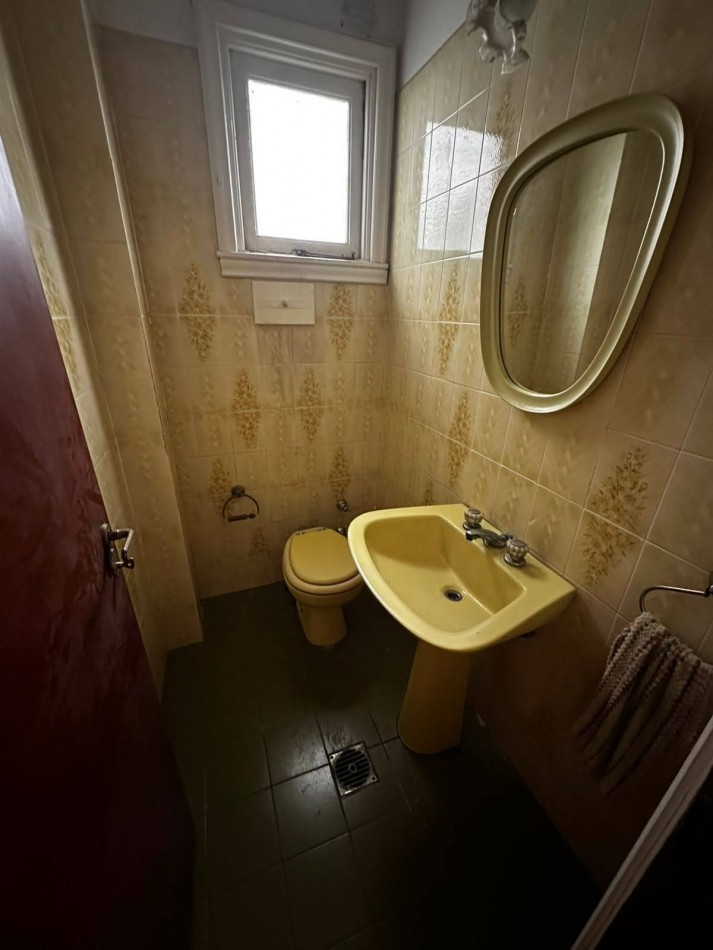 Venta - Chalet ideal uso profesional o comercial.