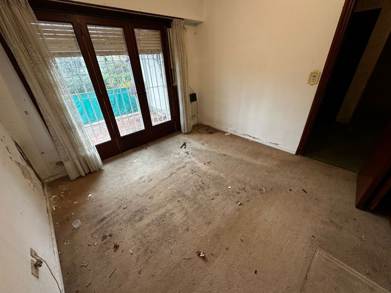 Venta - Chalet ideal uso profesional o comercial.