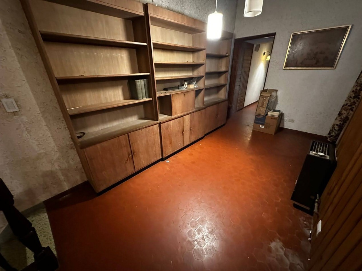 Venta - Chalet ideal uso profesional o comercial.