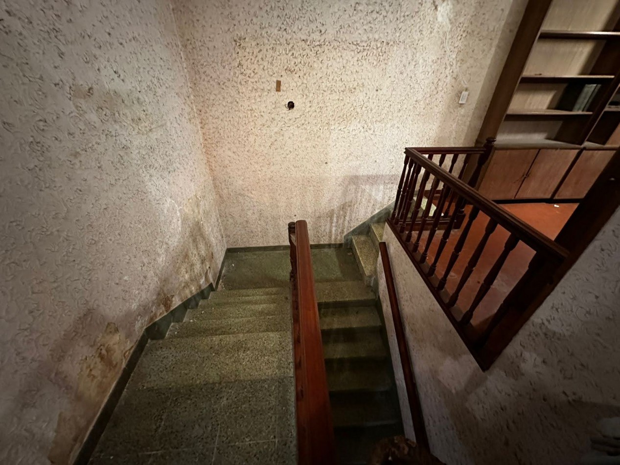 Venta - Chalet ideal uso profesional o comercial.
