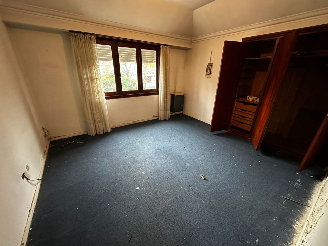 Venta - Chalet ideal uso profesional o comercial.