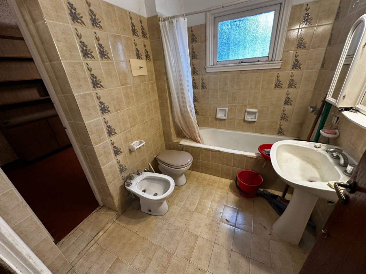 Venta - Chalet ideal uso profesional o comercial.