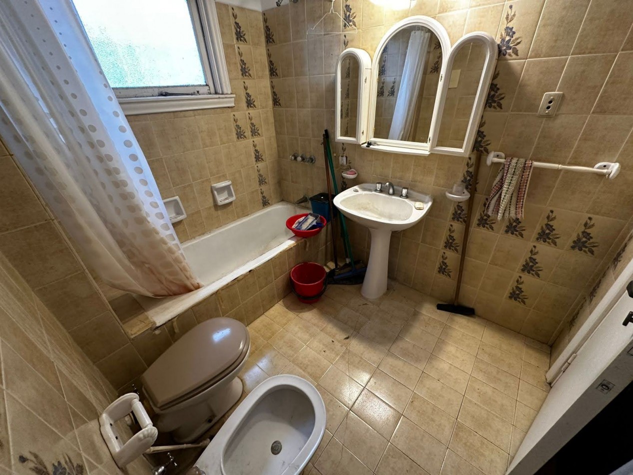 Venta - Chalet ideal uso profesional o comercial.