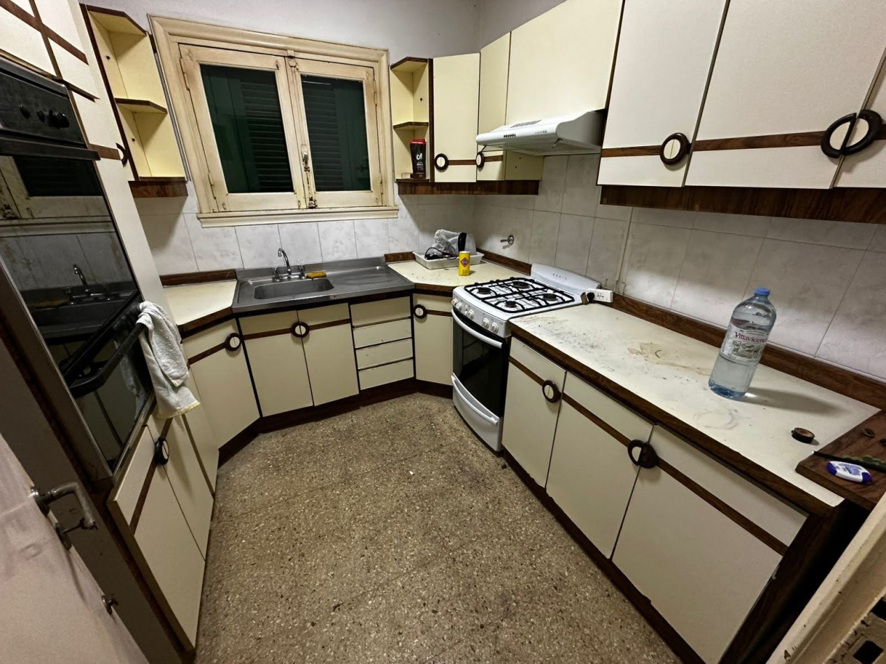 Venta - Chalet ideal uso profesional o comercial.