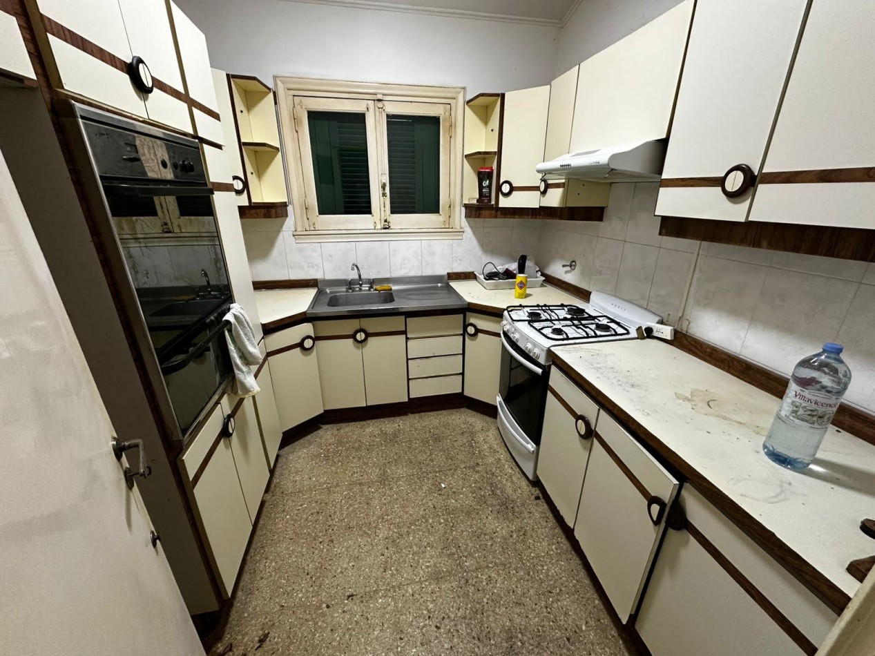 Venta - Chalet ideal uso profesional o comercial.