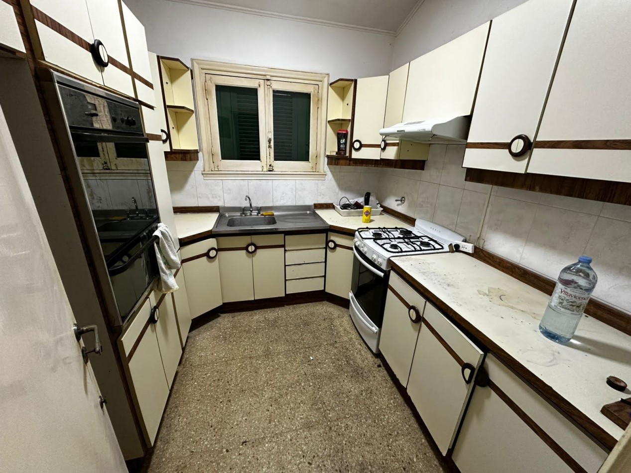 Venta - Chalet ideal uso profesional o comercial.