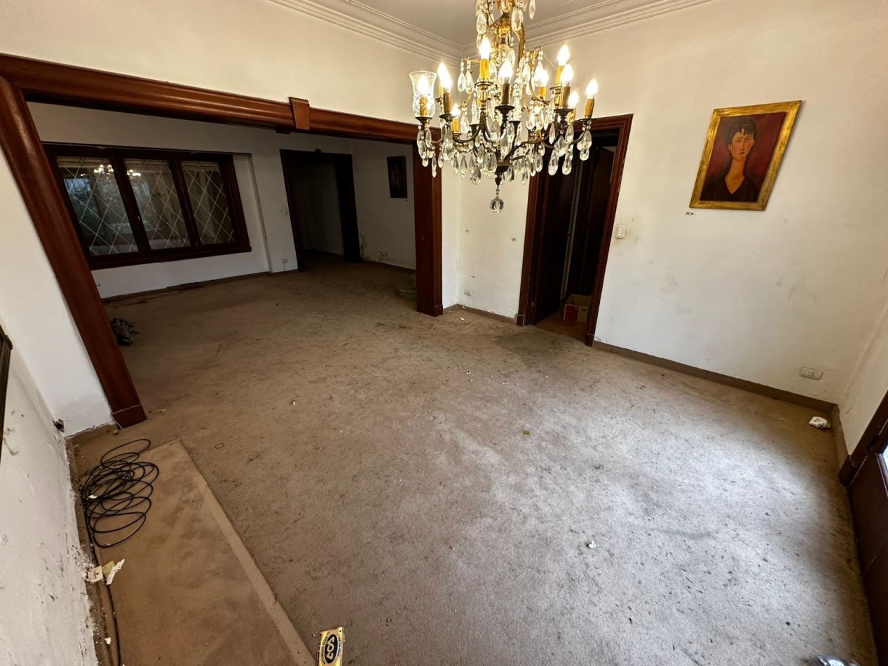 Venta - Chalet ideal uso profesional o comercial.